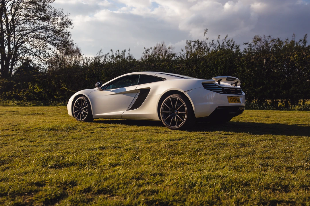 2012 McLaren MP4-12C - Image 15 of 31