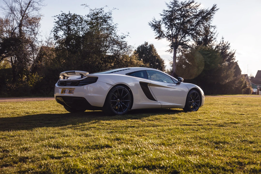 2012 McLaren MP4-12C - Image 18 of 31