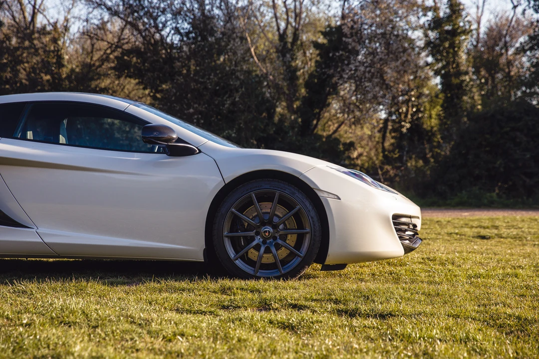 2012 McLaren MP4-12C - Image 20 of 31