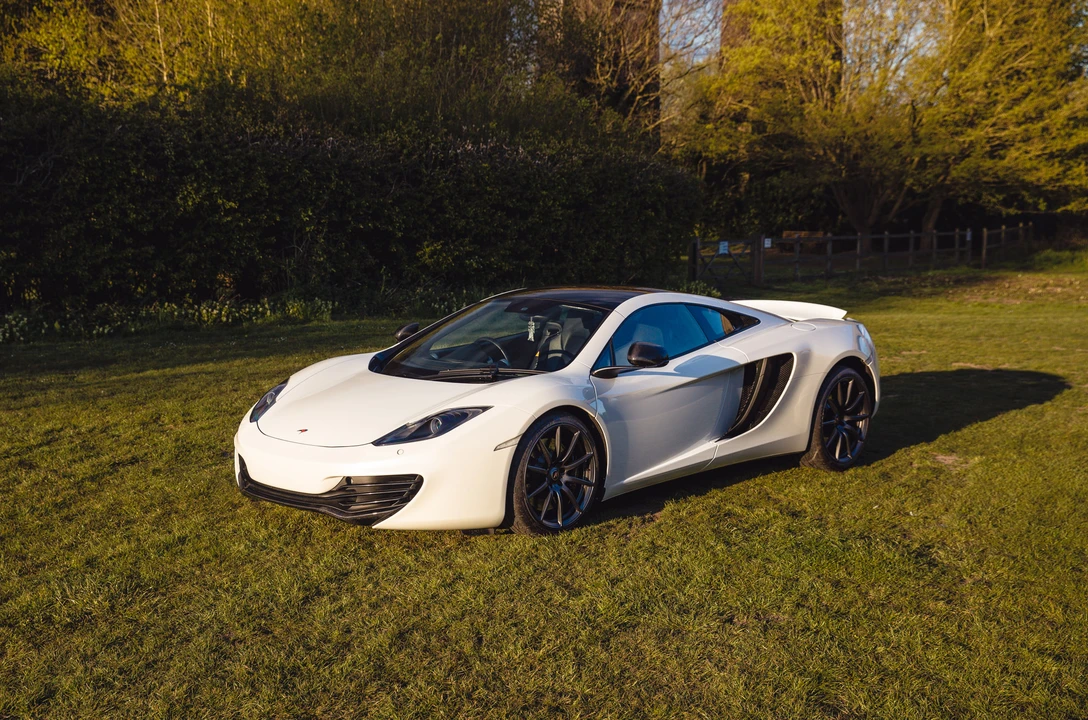 2012 McLaren MP4-12C - Image 29 of 31