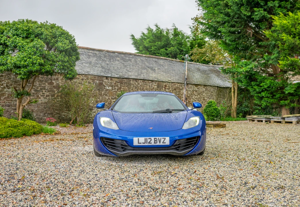 2012 McLaren MP4-12C - Image 16 of 31