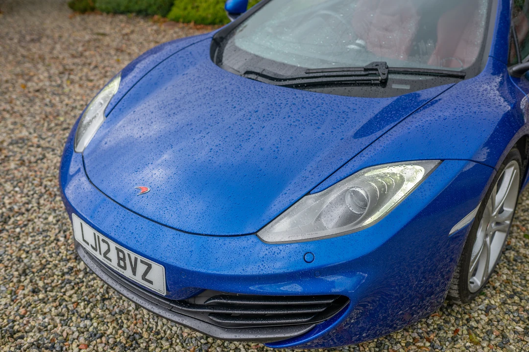 2012 McLaren MP4-12C - Image 14 of 31