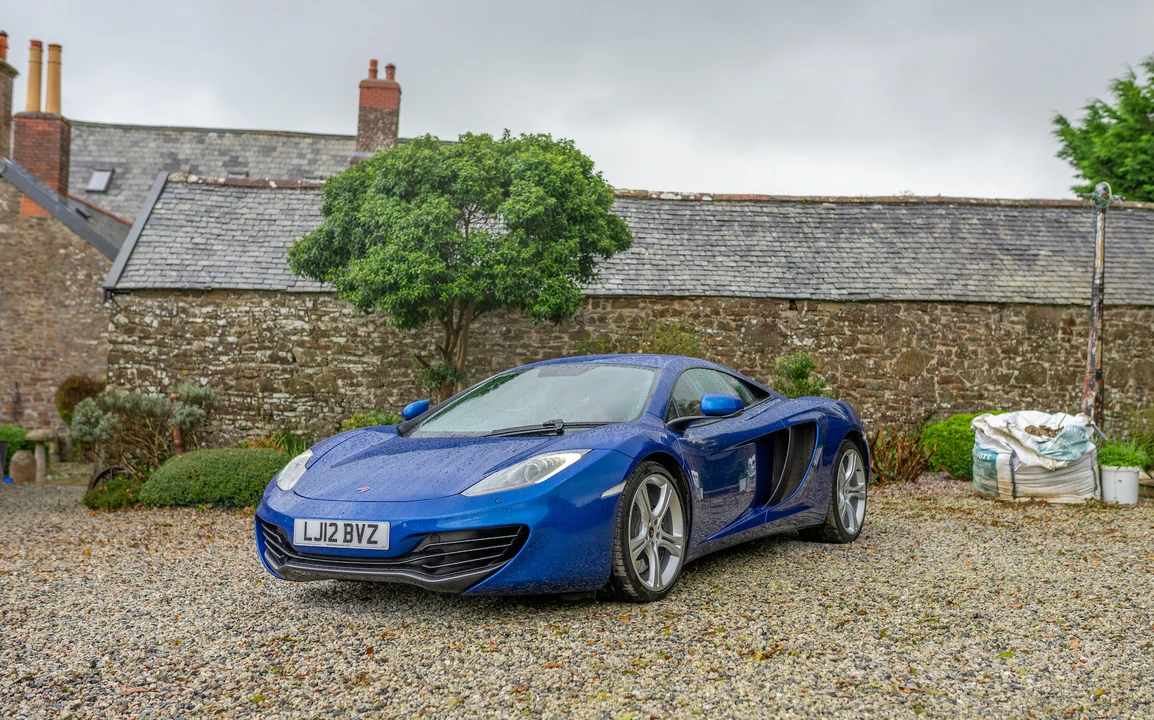 2012 McLaren MP4-12C - Image 13 of 31