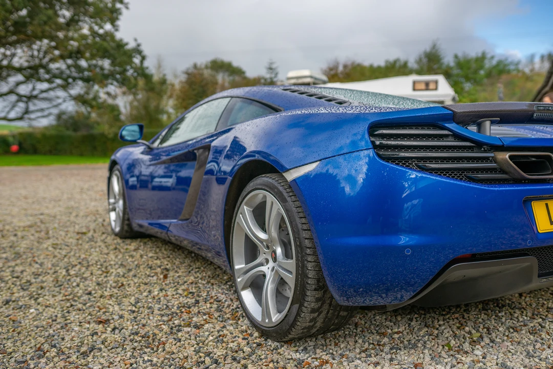 2012 McLaren MP4-12C - Image 30 of 31