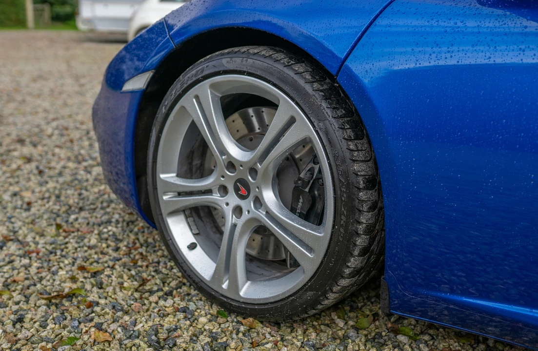 2012 McLaren MP4-12C - Image 29 of 31