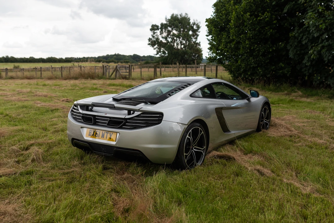 2012 McLaren MP4-12C - Image 18 of 31