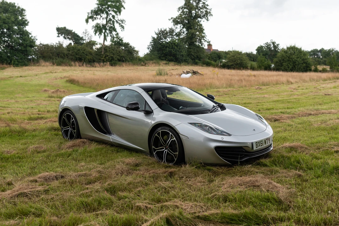 2012 McLaren MP4-12C - Image 20 of 31