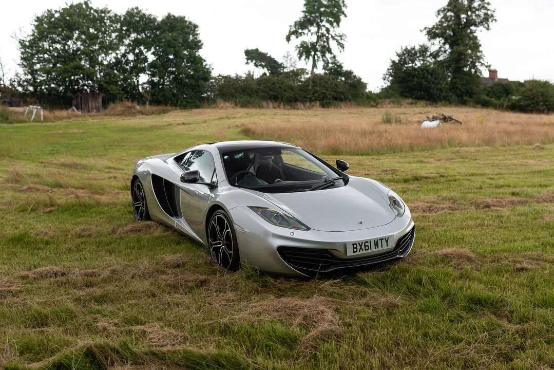 2012 McLaren MP4-12C - Image 12 of 31