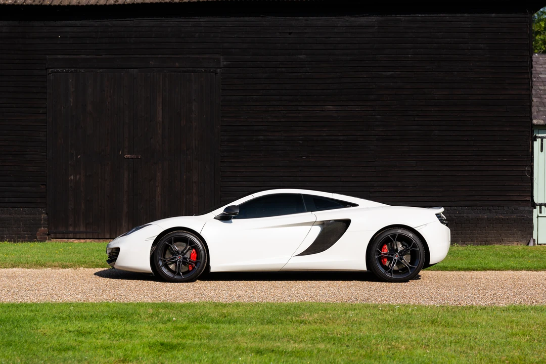 2012 McLaren MP4-12C - Image 17 of 31