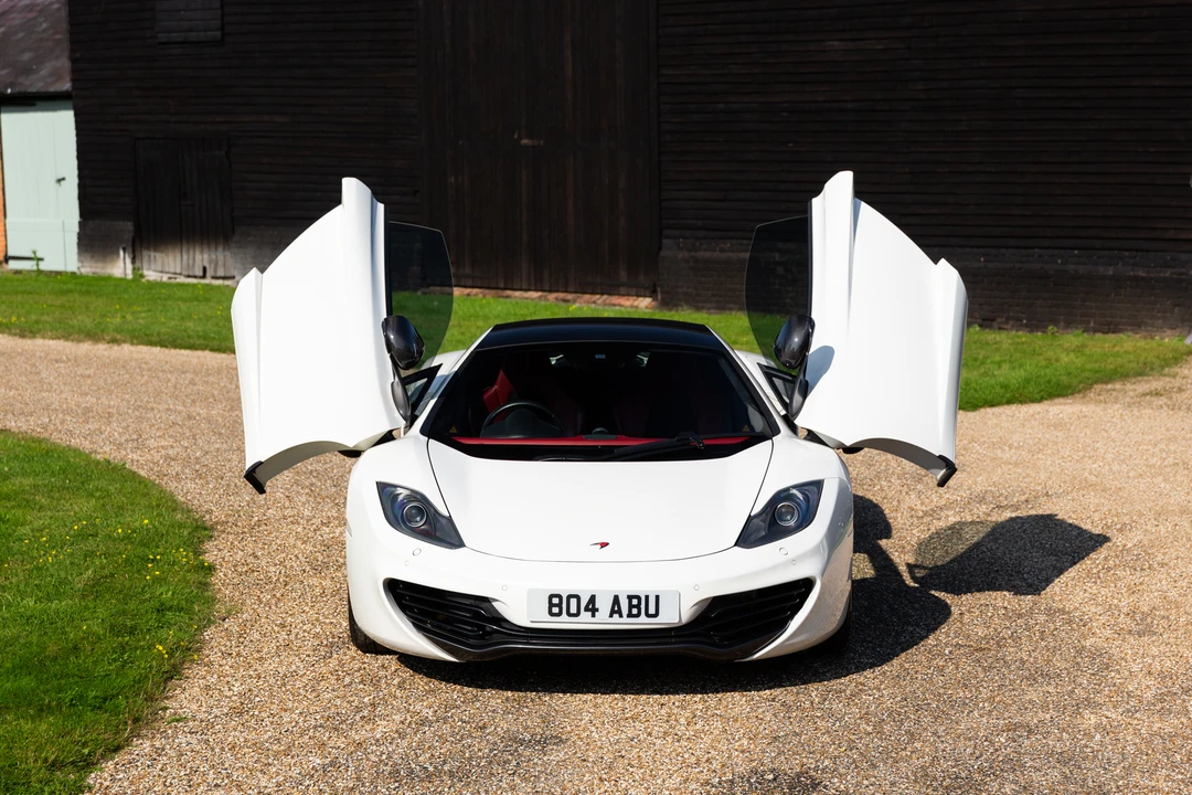 2012 McLaren MP4-12C - Image 25 of 31