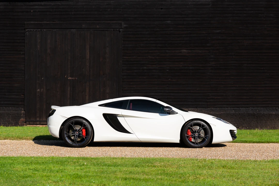 2012 McLaren MP4-12C - Image 13 of 31