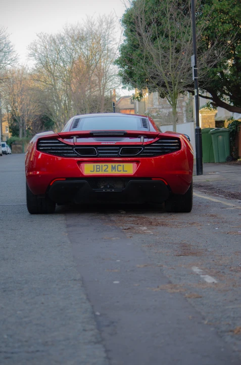 2012 McLaren MP4-12C - Image 11 of 31