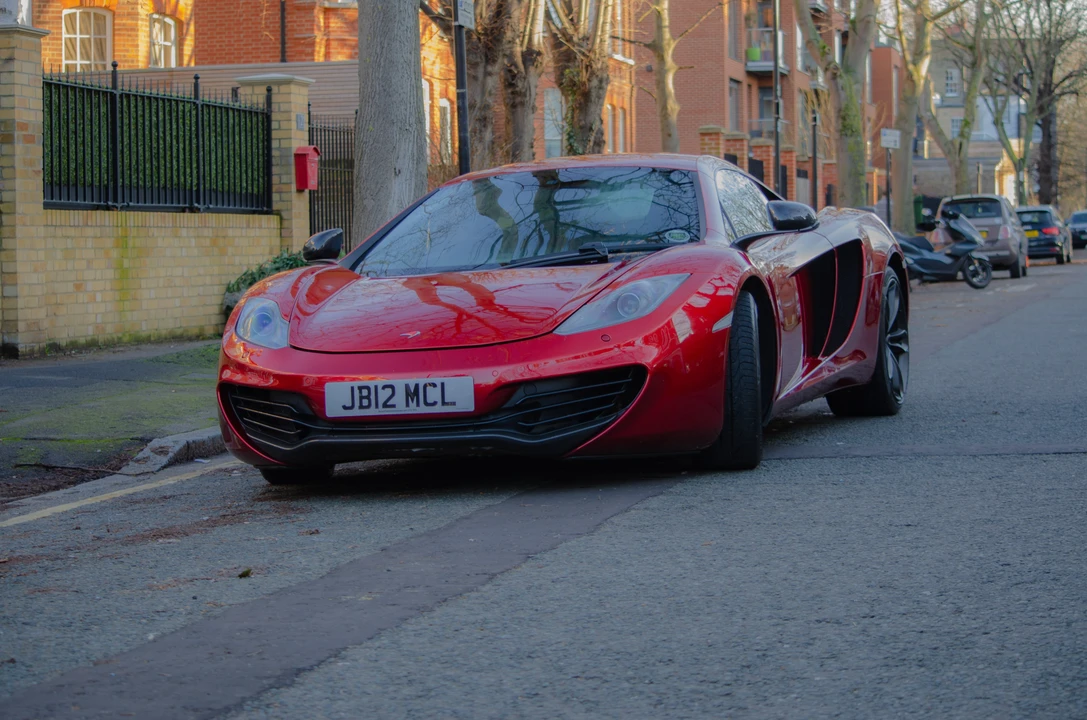 2012 McLaren MP4-12C - Image 13 of 31