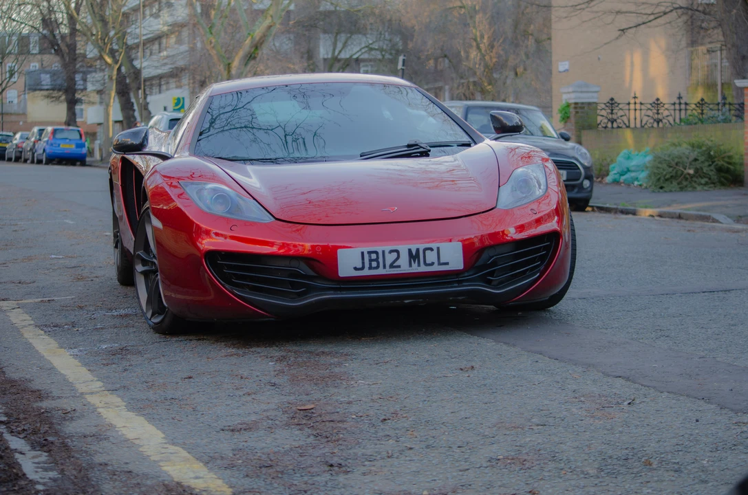 2012 McLaren MP4-12C - Image 8 of 31