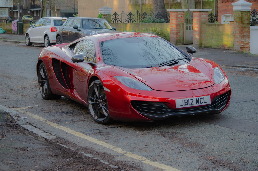 2012 McLaren MP4-12C - Image 4 of 31
