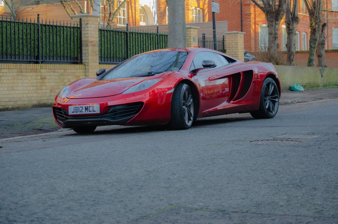 2012 McLaren MP4-12C - Image 7 of 31