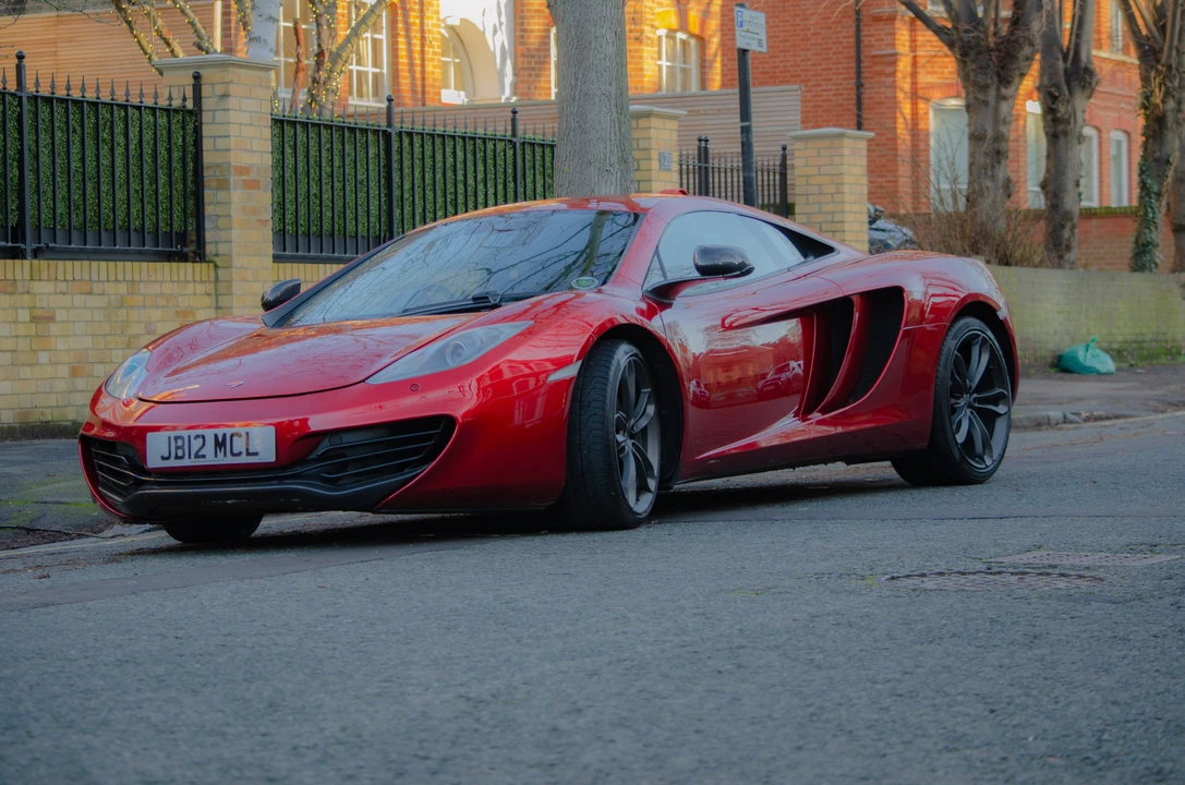 2012 McLaren MP4-12C - Image 18 of 31
