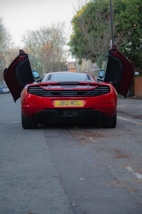 2012 McLaren MP4-12C - Image 19 of 31