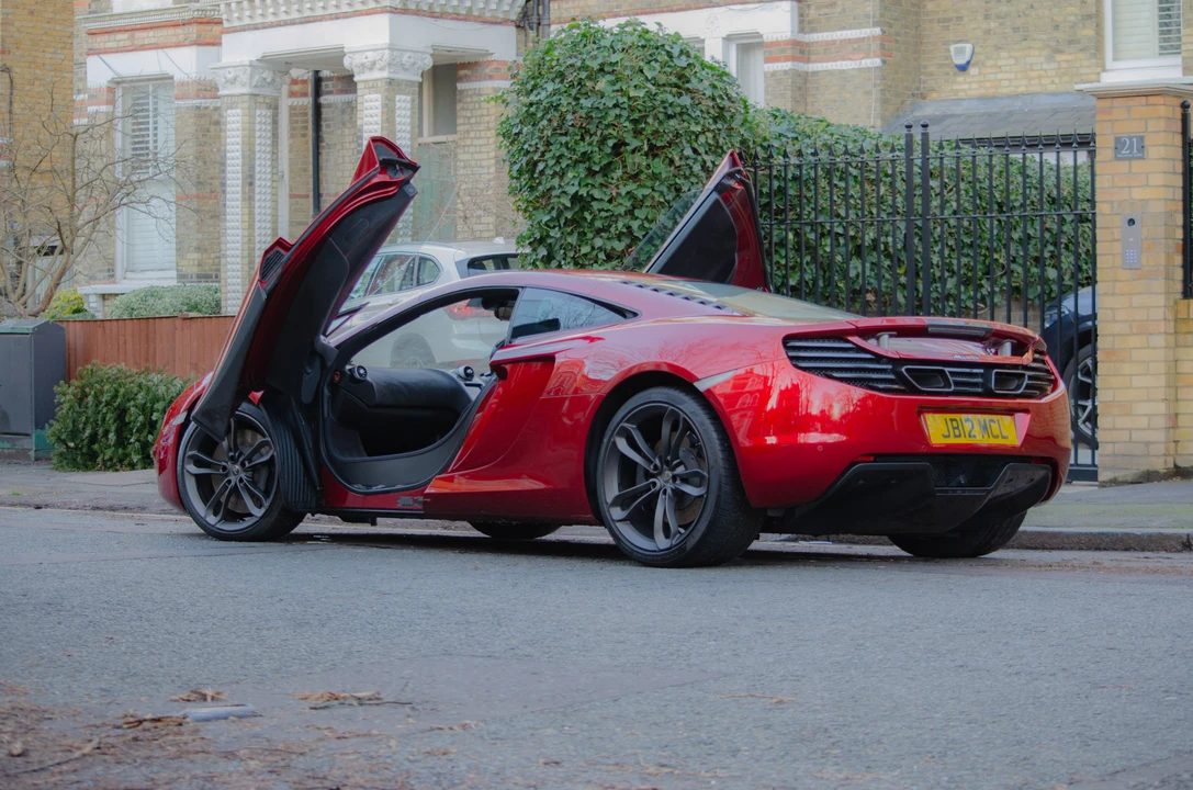 2012 McLaren MP4-12C - Image 6 of 31