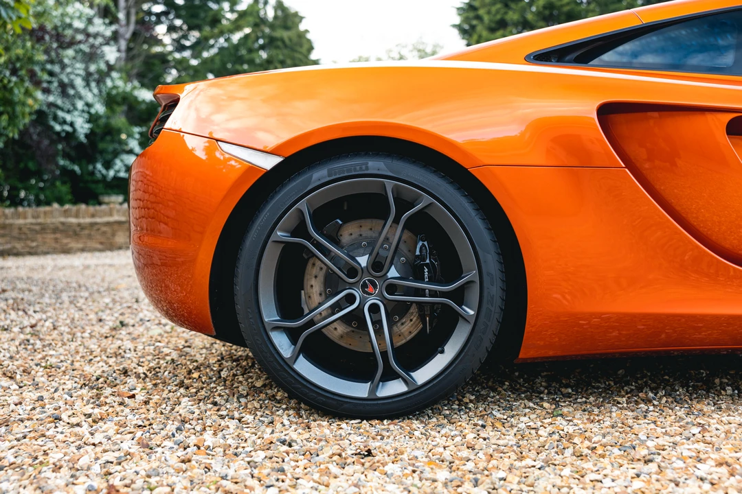 2012 McLaren MP4-12C - Image 29 of 31