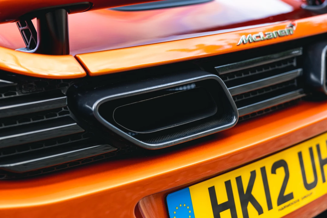 2012 McLaren MP4-12C - Image 31 of 31