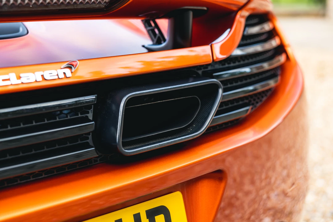 2012 McLaren MP4-12C - Image 30 of 31