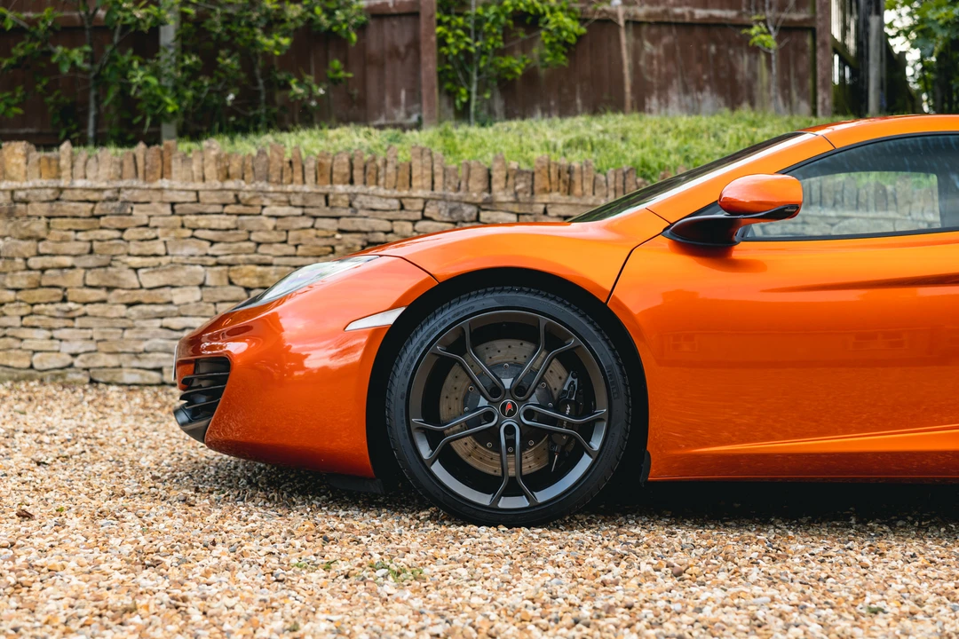 2012 McLaren MP4-12C - Image 27 of 31