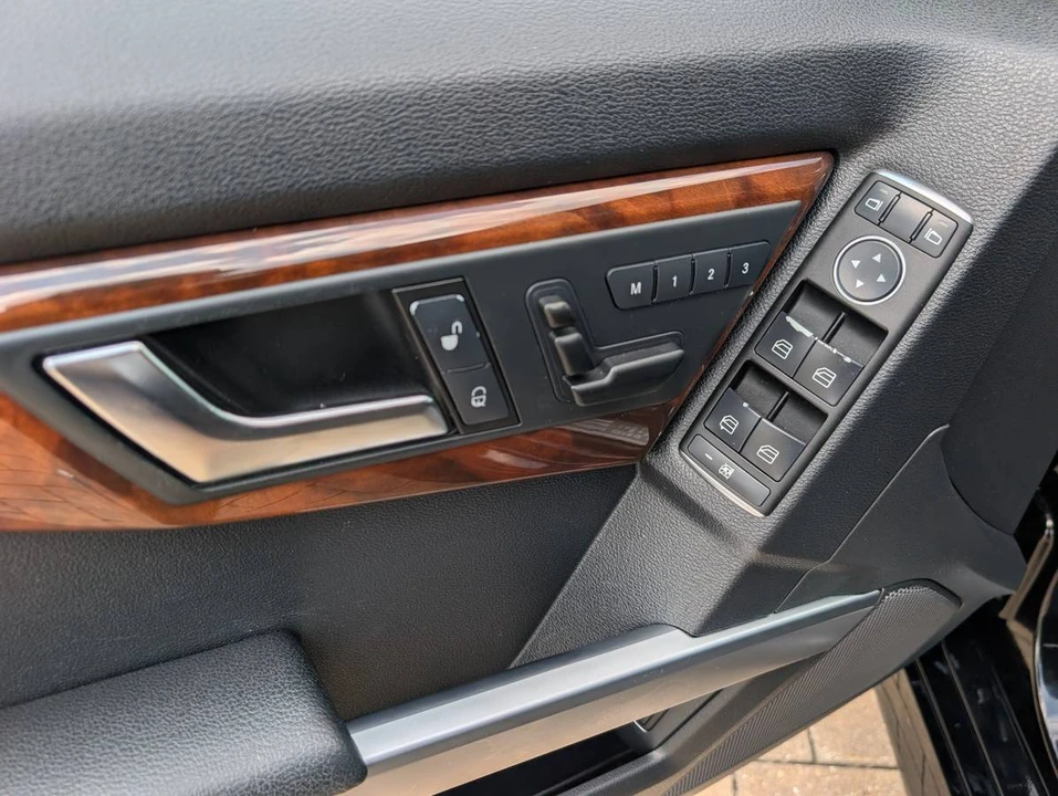 2012 Mercedes-Benz GLK-Class - Image 9 of 23