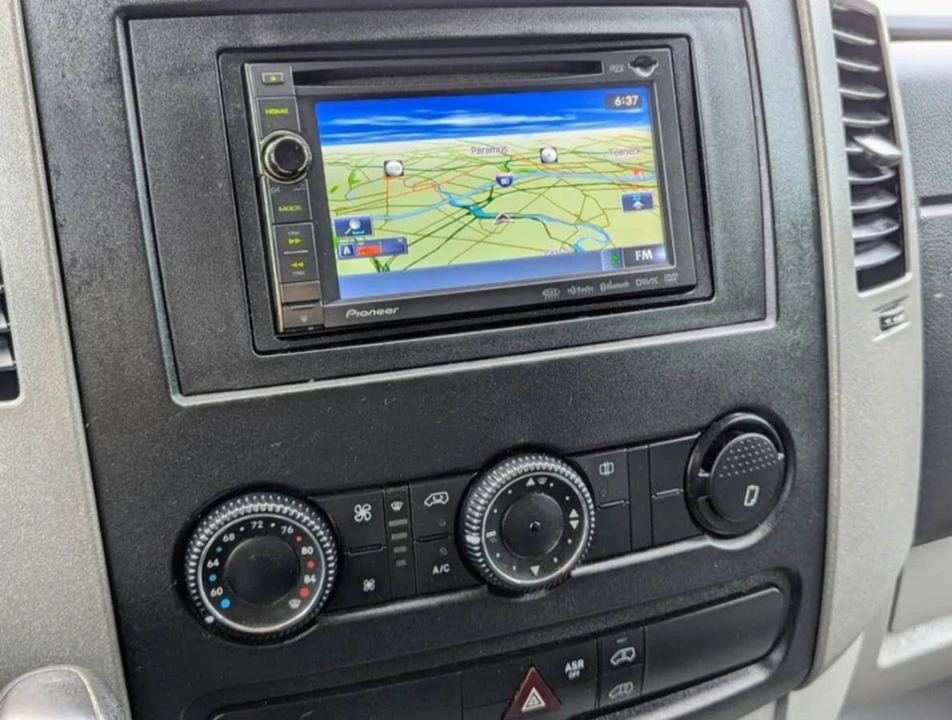 2012 Mercedes-Benz NCV3 Sprinter - Image 14 of 17