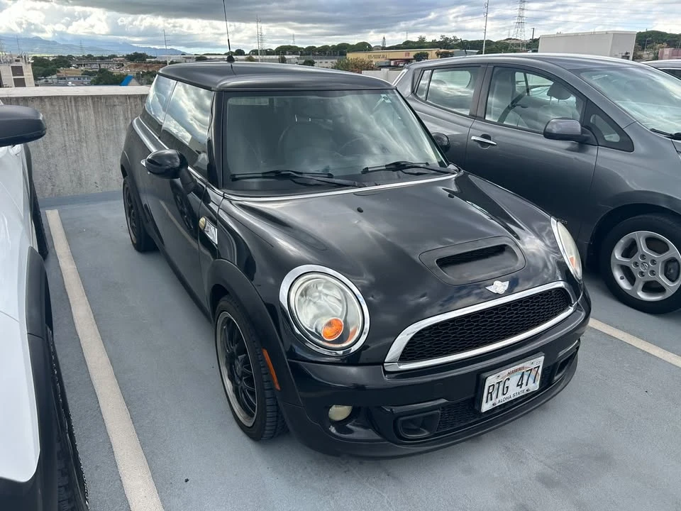 2012 Mini Mini 2nd Gen - Image 2 of 6