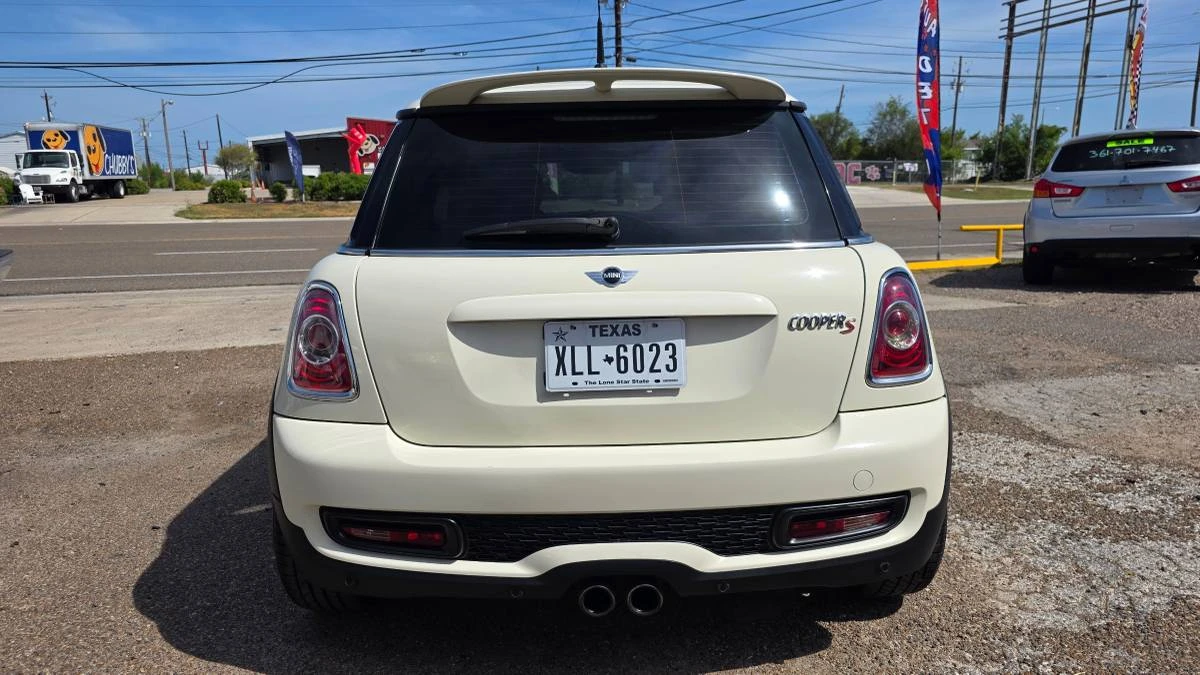 2012 Mini Mini 2nd Gen - Image 3 of 22