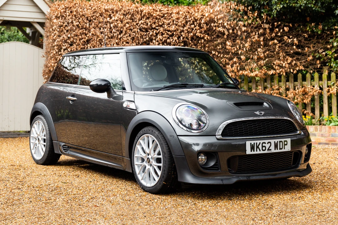 2012 Mini Mini 2nd Gen - Image 2 of 31