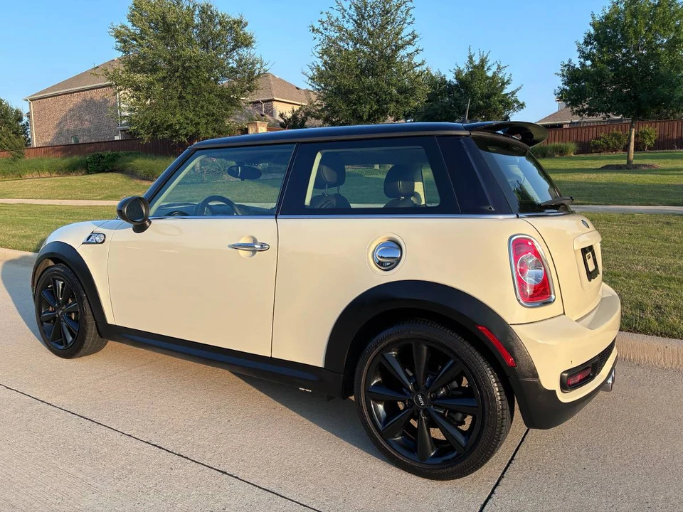 2012 Mini Mini 2nd Gen - Image 4 of 19