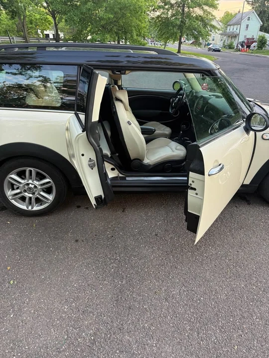 2012 Mini Clubman 1st Gen - Image 11 of 16