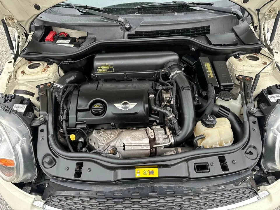 2012 Mini Clubman 1st Gen - Image 16 of 18