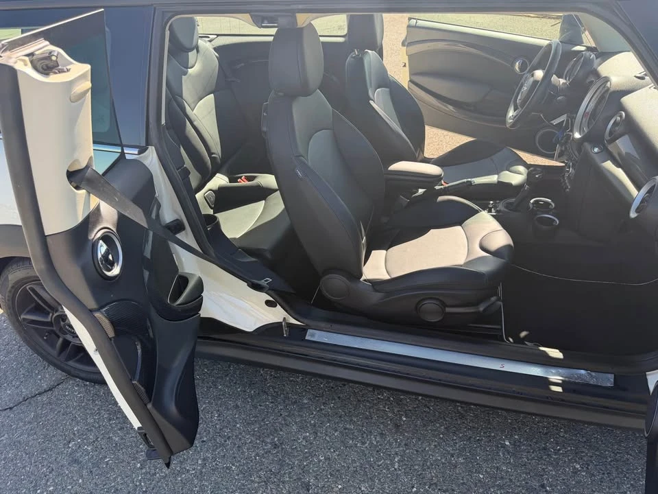 2012 Mini Clubman 1st Gen - Image 13 of 17