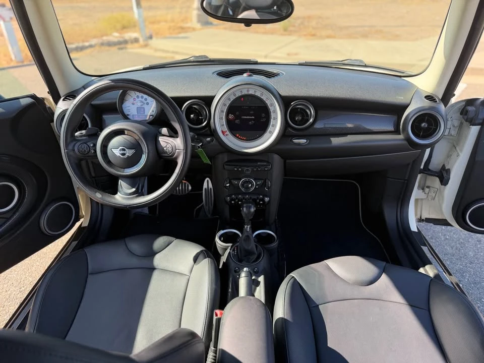 2012 Mini Clubman 1st Gen - Image 15 of 17
