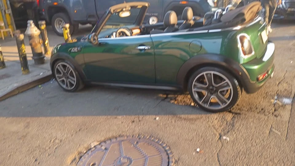 2012 Mini Mini 2nd Gen - Image 6 of 6