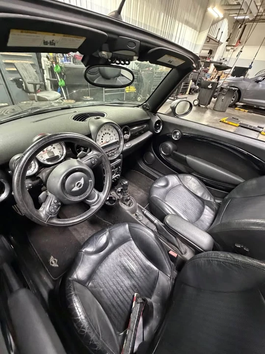 2012 Mini Mini 2nd Gen - Image 2 of 4