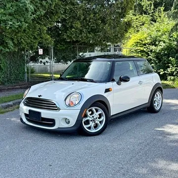 2012 MINI Cooper Classic