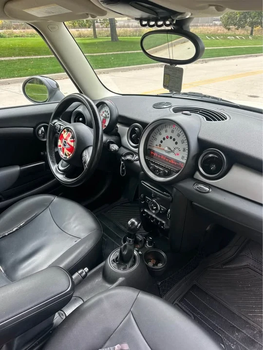 2012 Mini Mini 2nd Gen - Image 4 of 6