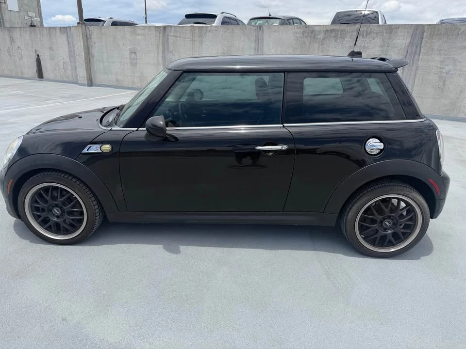 2012 Mini Mini 2nd Gen - Image 2 of 9
