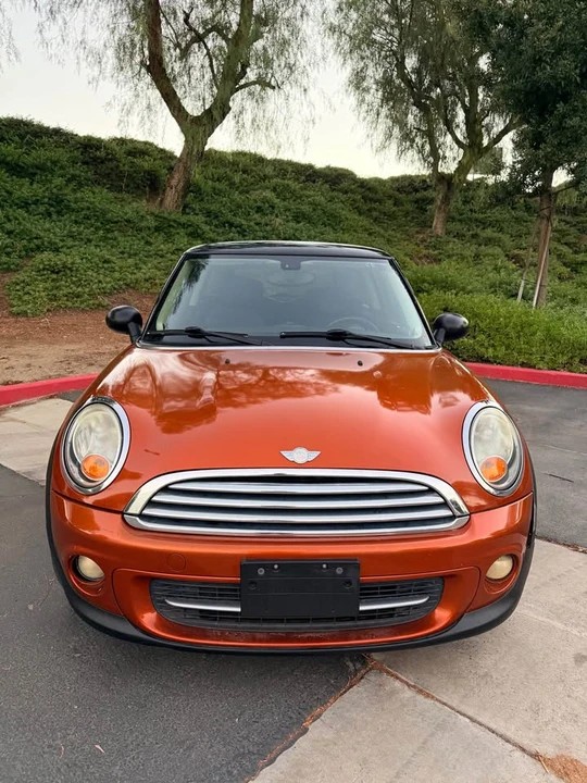 2012 Mini Mini 2nd Gen - Image 5 of 8