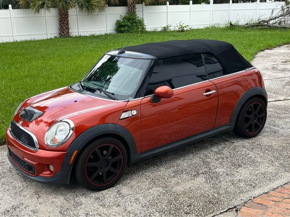 2012 Mini Mini 2nd Gen - Image 2 of 7