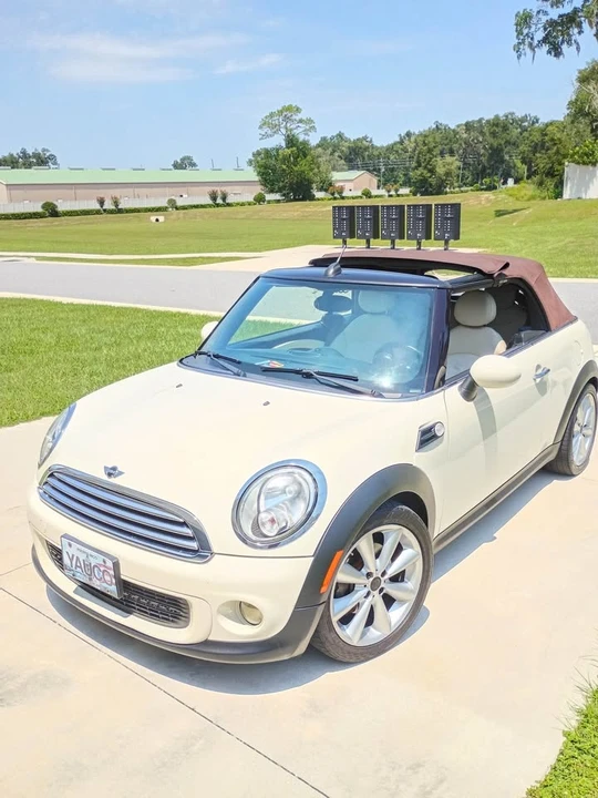 2012 Mini Mini 2nd Gen - Image 2 of 7