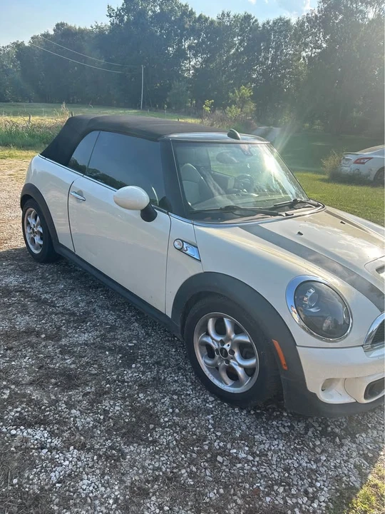 2012 Mini Mini 2nd Gen - Image 2 of 17