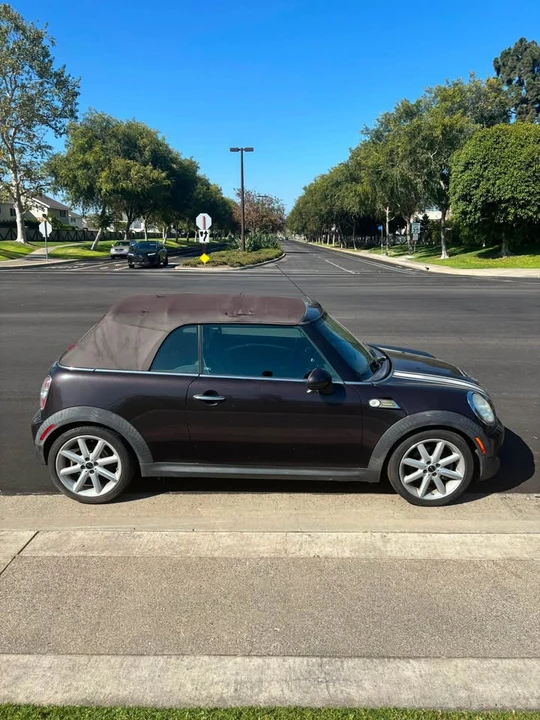 2012 Mini Mini 2nd Gen - Image 2 of 19