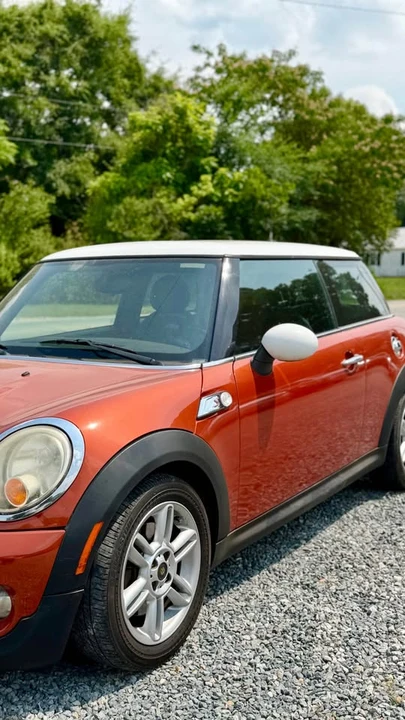 2012 Mini Mini 2nd Gen - Image 2 of 9