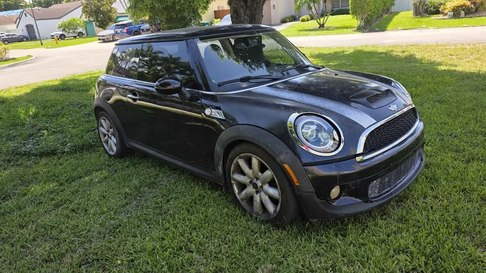 2012 Mini Mini 2nd Gen - Image 3 of 12
