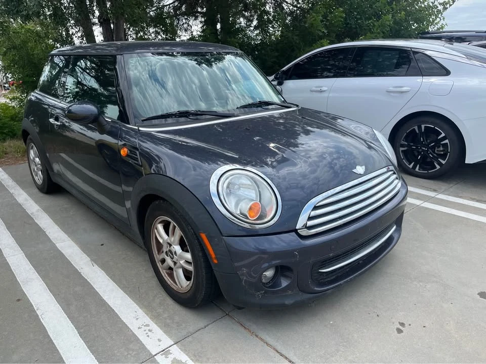 2012 Mini Mini 2nd Gen - Image 2 of 7